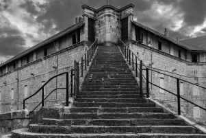 022 VP Escalier de pierre